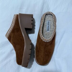 Steve Madden Brown Mules Stylish Suede Clogs